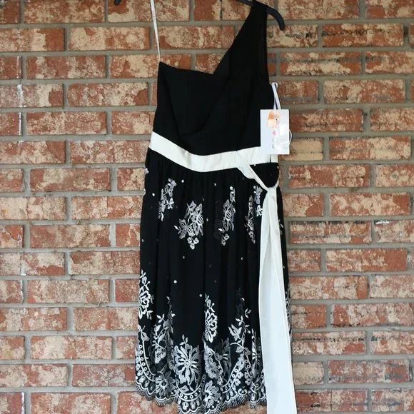 OLEG Cassini One Shoulder Dress - Picture 2 of 5